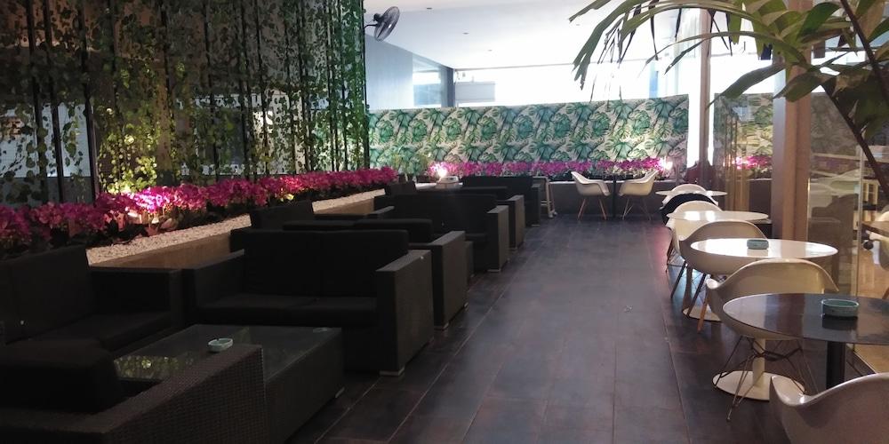 The Premiere Hotel Pekanbaru Eksteriør bilde